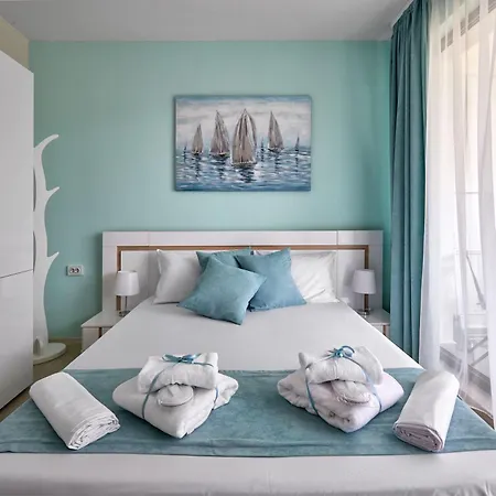 Sea Sunrise Apartament *