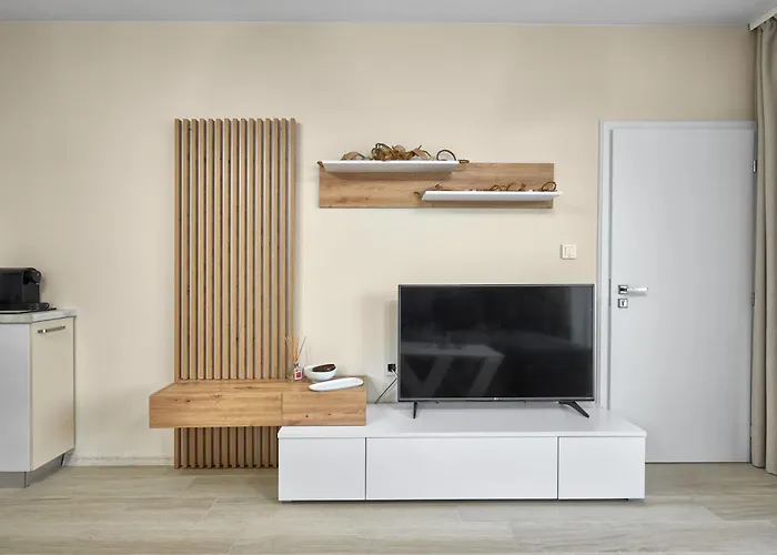 Апартамент Sea Sunrise Созопол